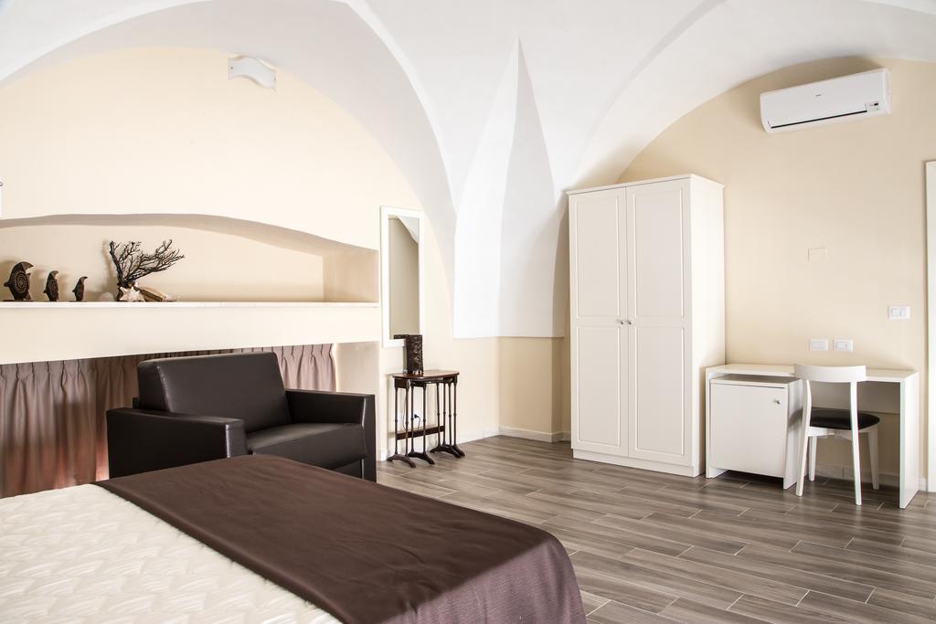 Faro Bianco Gallipoli - Suites & Apartments Buitenkant foto