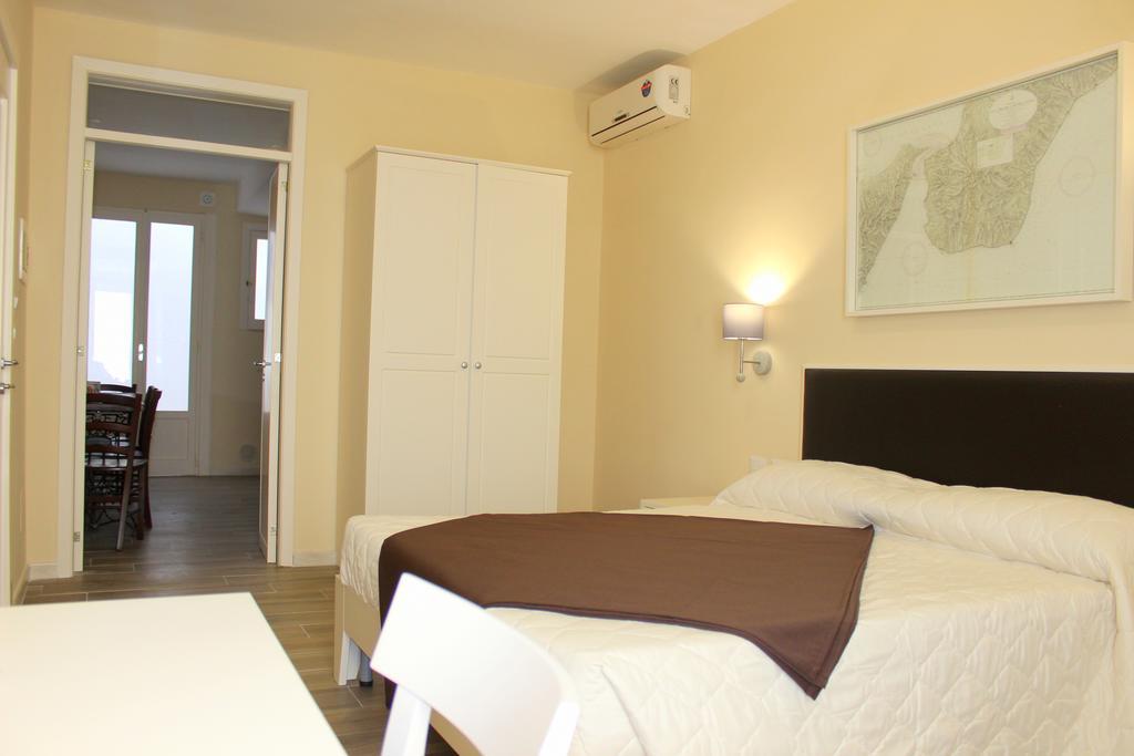 Faro Bianco Gallipoli - Suites & Apartments Buitenkant foto