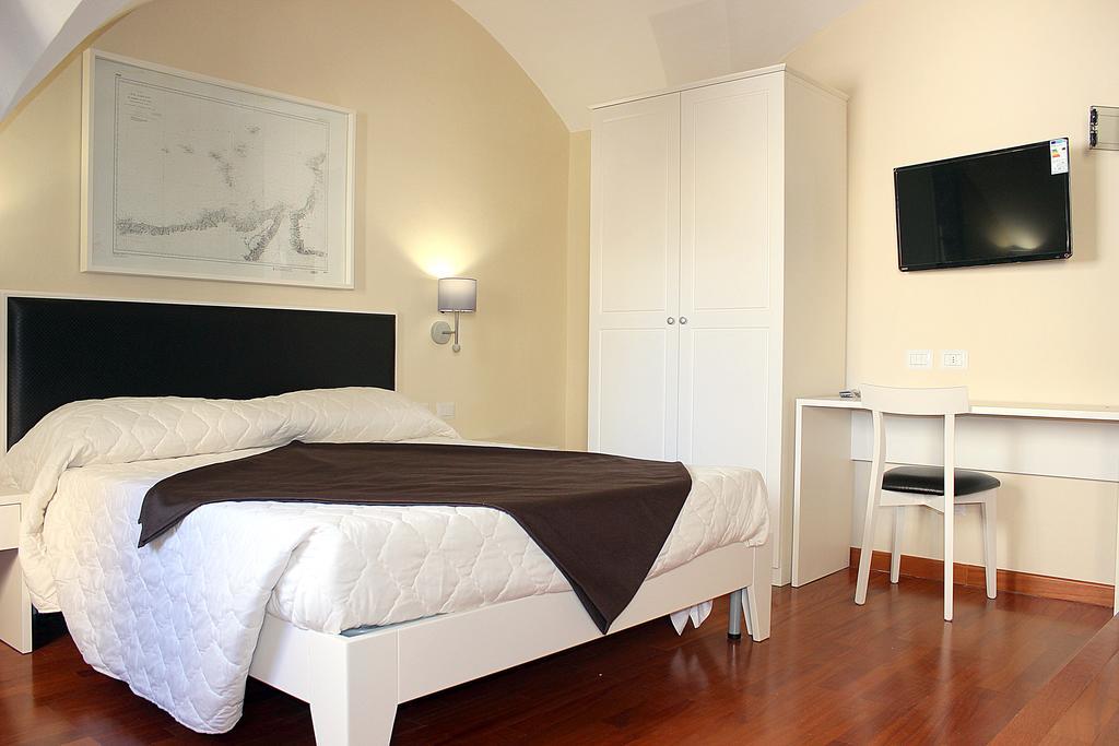 Faro Bianco Gallipoli - Suites & Apartments Buitenkant foto