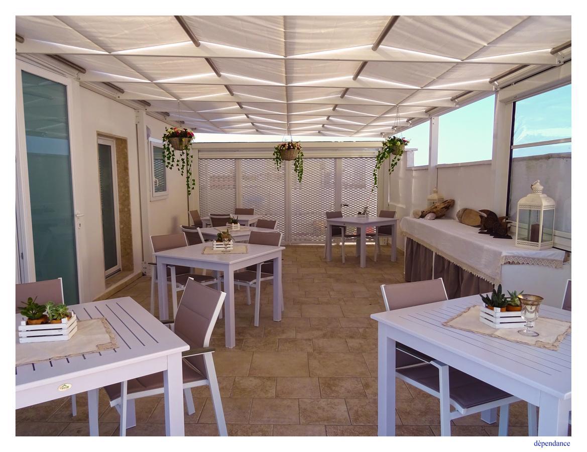 Faro Bianco Gallipoli - Suites & Apartments Buitenkant foto